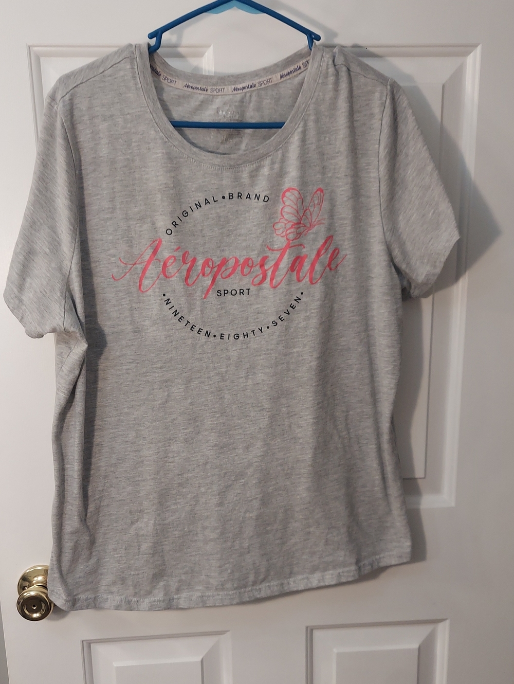 Aeropostale Gray Tee with Pink Script Logo